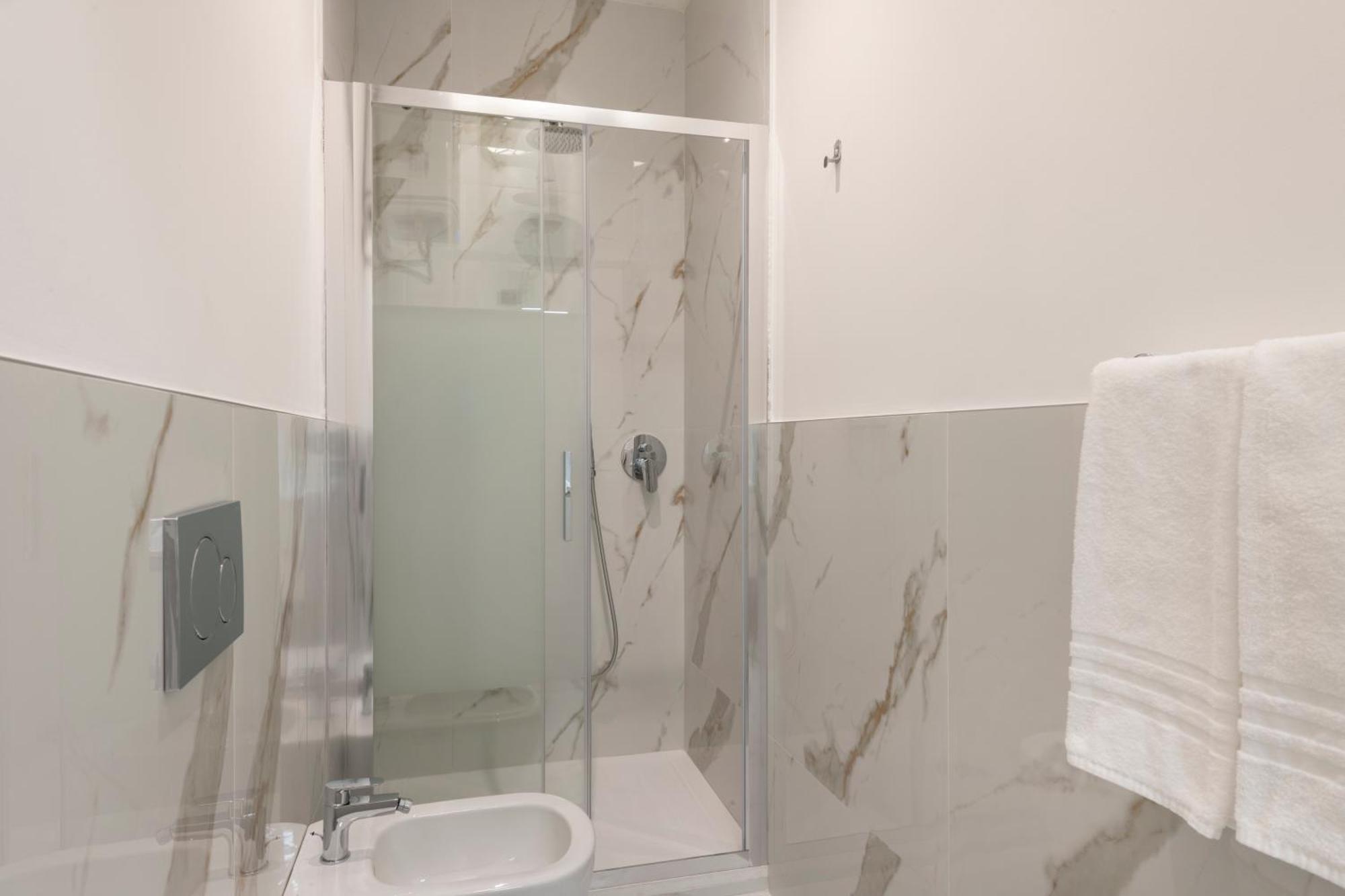 Milan Royal Suites Duomo Eksteriør billede